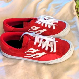 Straye skate shoes, red suede, W11, M9.5